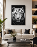 Weißer Tiger: Frontalporträt – Schwarz-Weiß-Leinwandbild, Produktansicht 3