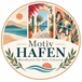 Motivhafen – farbiges Logo mit Küste, mediterraner Gasse und Bulldogge